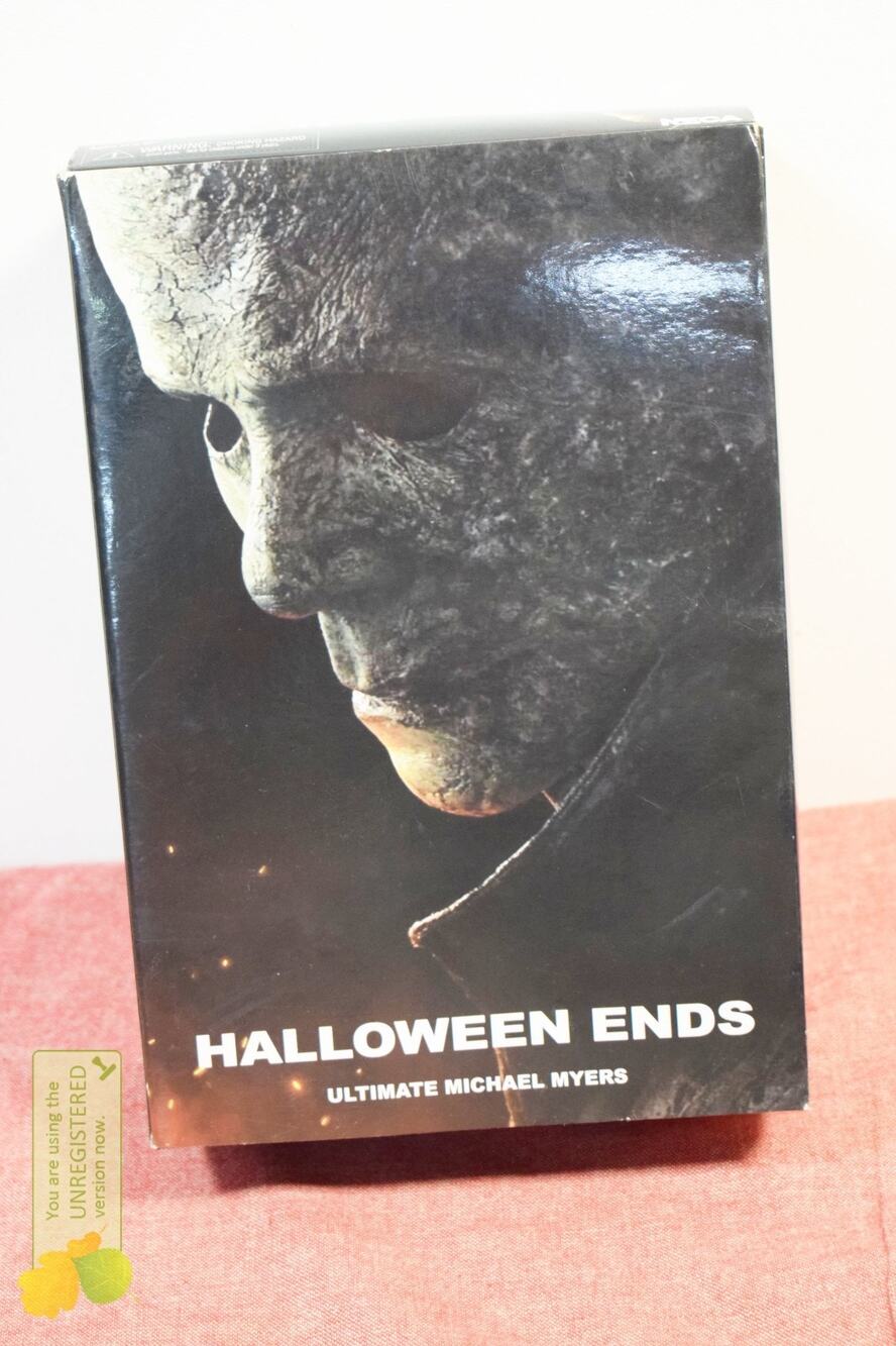 NECA Halloween Ends Ultimate Michael Myers 7" Action Figure (Pack Wear)